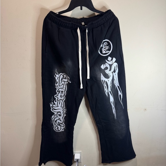 Black Graphic Men's Pants